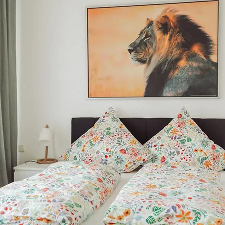 Zentrum, 2r, Eigene Terrasse, Wifi, 4p, Modern, Ruhig * Chemnitz