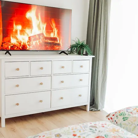 Zentrum, 2r, Eigene Terrasse, Wifi, 4p, Modern, Ruhig Apartment Chemnitz