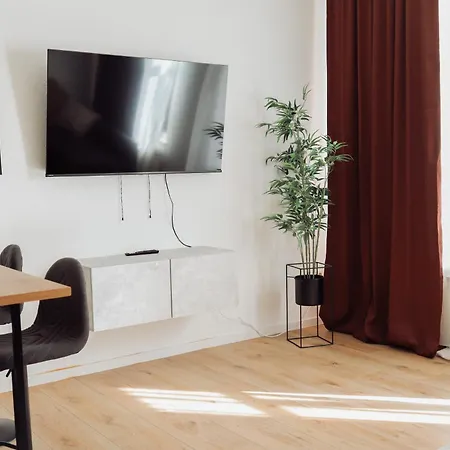 Zentrum, 2r, Eigene Terrasse, Wifi, 4p, Modern, Ruhig * Chemnitz