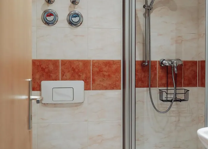 Zentrum, 2r, Eigene Terrasse, Wifi, 4p, Modern, Ruhig Appartement Chemnitz