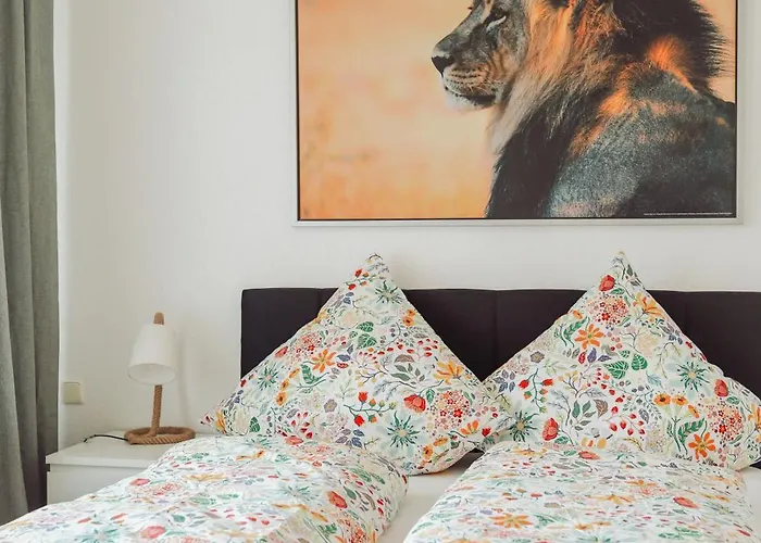 Zentrum, 2r, Eigene Terrasse, Wifi, 4p, Modern, Ruhig * Chemnitz